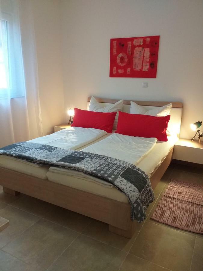 Apartman Leanton Pula Exterior foto