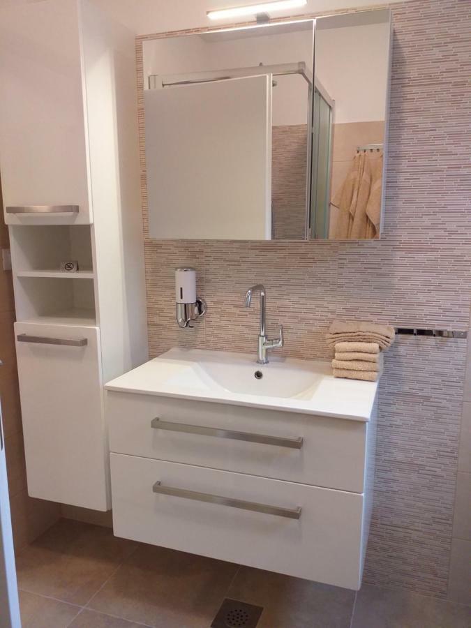 Apartman Leanton Pula Exterior foto